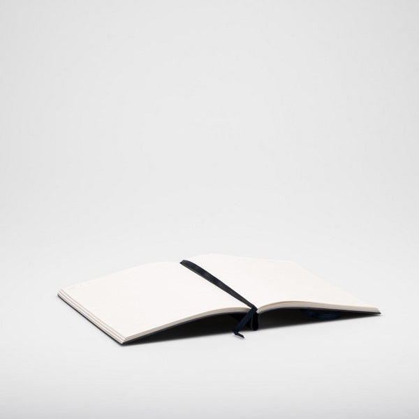 *AGENDA NEDATATA DACO AN513N, 13 x 20,5 cm, 80 file, DR, neagra, lichidare de stoc