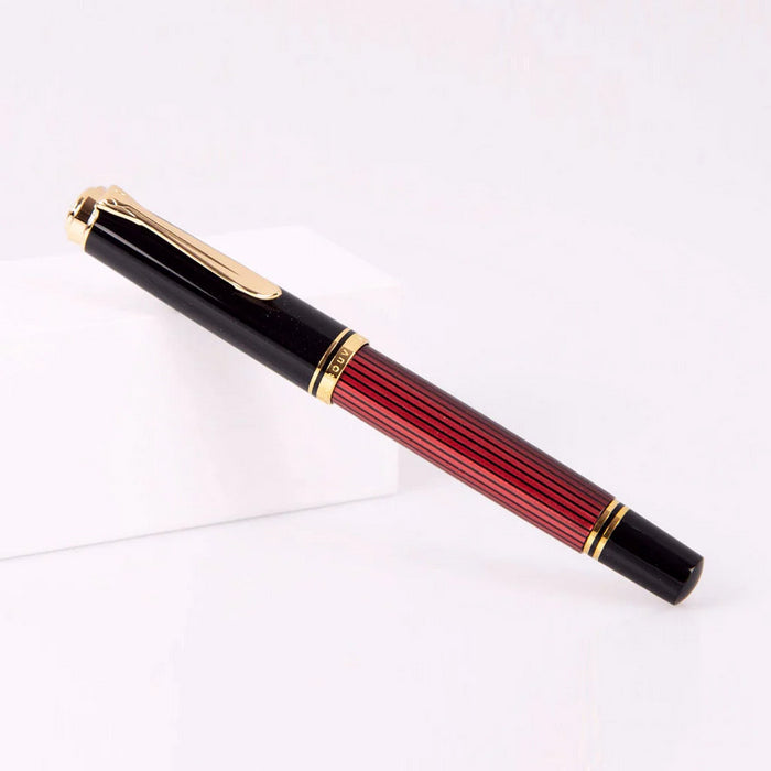 ROLLER PELIKAN Souveran R400, accesorii placate cu aur*