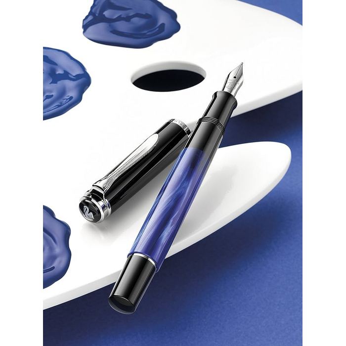 STILOU PELIKAN Classic M205 cu piston, penita din otel inoxidabil, accesorii argintiu lucios*