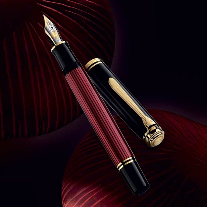 STILOU PELIKAN Souveran M800, accesorii placate cu aur*
