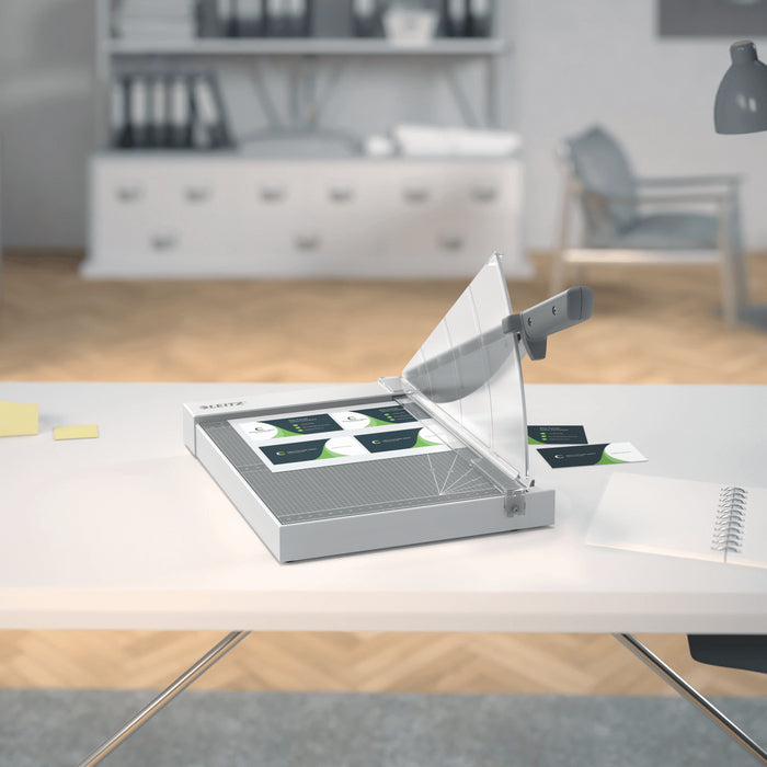 GHILOTINA LEITZ Home Office Precision, A4, 10 coli, indicator laser inclus, gri*